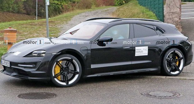 207535-porsche-taycan 41.jpg, 77 KB