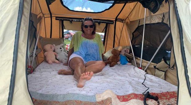 208156-vw b 111.jpg, 77 KB