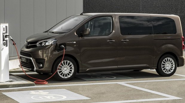 208832-toyota-proace 1.jpg, 61 KB