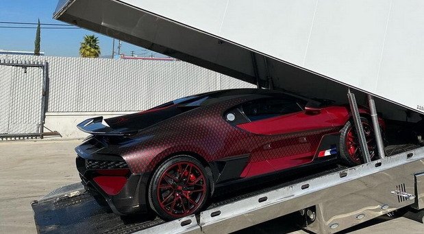 210348-bugatti divo.jpg, 72 KB