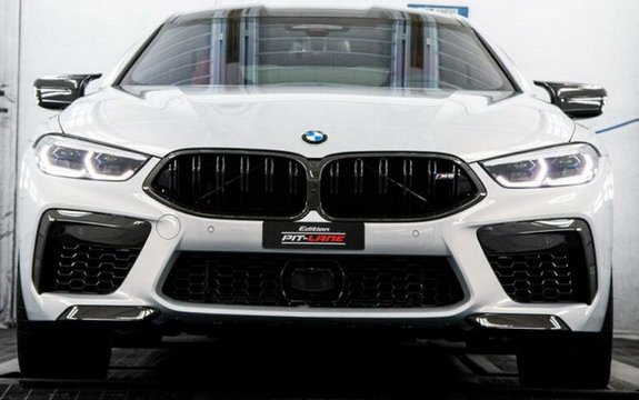211065-bmw m8 1.jpg, 52 KB