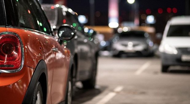 211708-parking.jpg, 48 KB