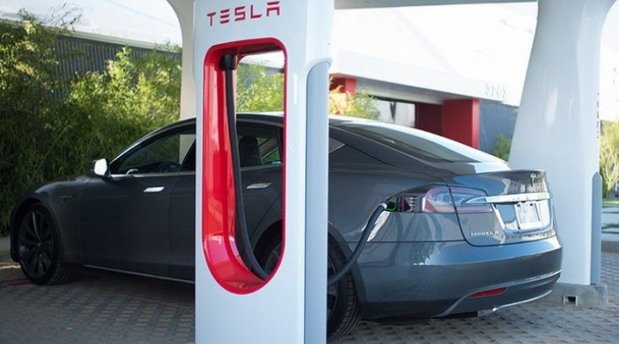 215549-tesla p.jpg, 57 KB