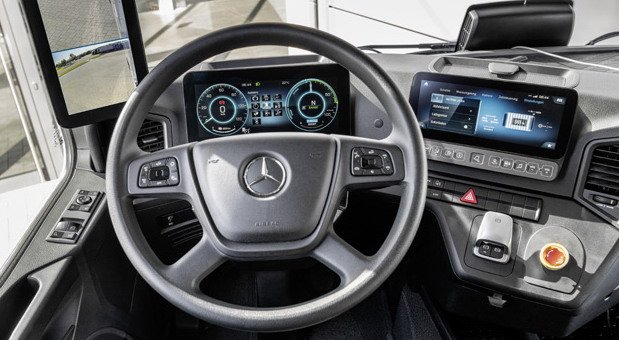 215818-mercedes a 1111.jpg, 70 KB