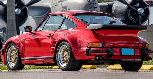 215868-porsche 930 11.jpg, 76 KB