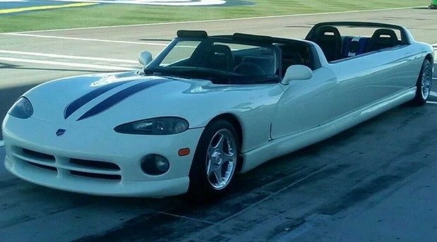 217509-dodge limo 1.jpg, 55 KB