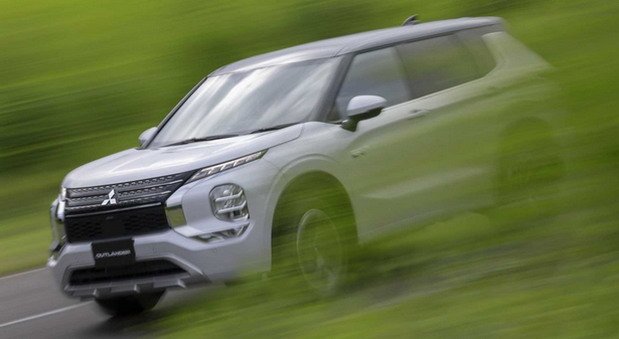 218739-mitsubishi outlander p.jpg, 40 KB