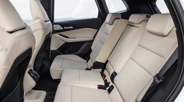 218853-bmw 2 444444.jpg, 54 KB