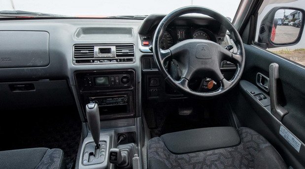 219117-mitsubishi pajero 111.jpg, 61 KB