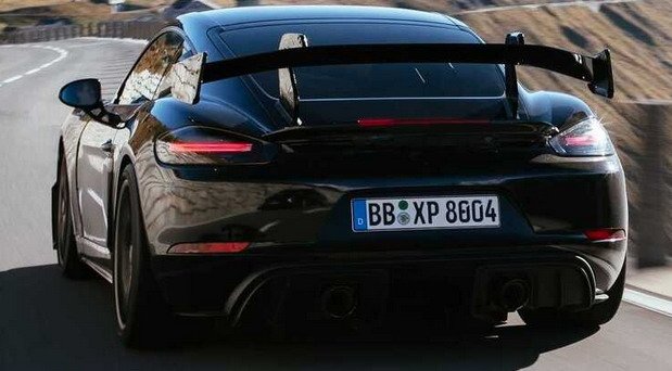 219243-porsche gt4 11.jpg, 55 KB