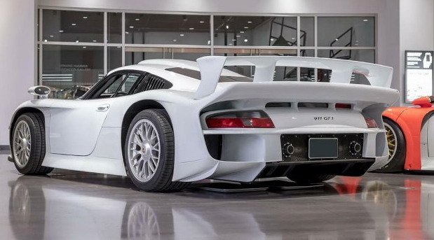 219392-porsche gt1 1.jpg, 59 KB