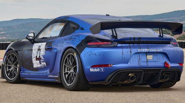 220015-porsche gt4 33.jpg, 71 KB