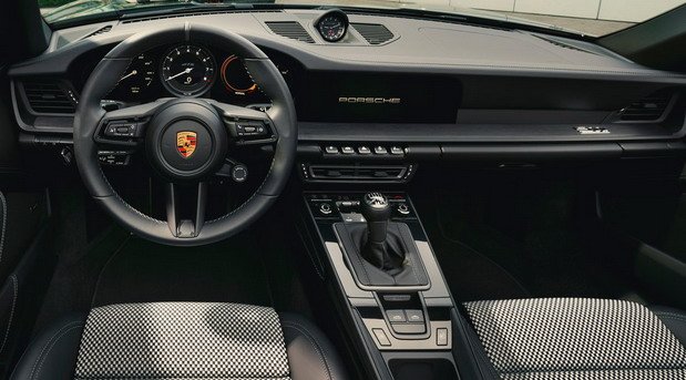 221823-porsche 911 50 1.jpg, 63 KB