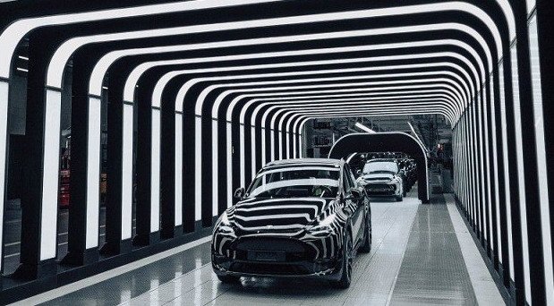 224272-tesla fabrika.jpg, 83 KB