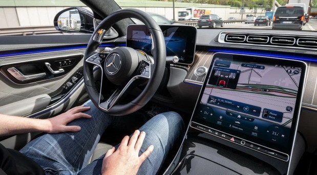 224612-Mercedes Drive Pilot.jpg, 79 KB