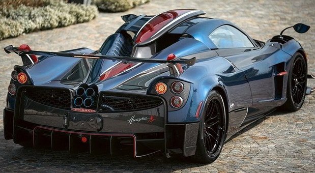 225082-pagani h 1111.jpg, 83 KB
