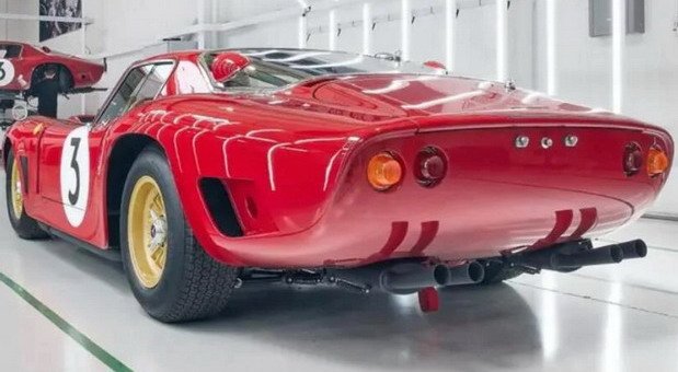 227107-bizzarrini 11.jpg, 55 KB