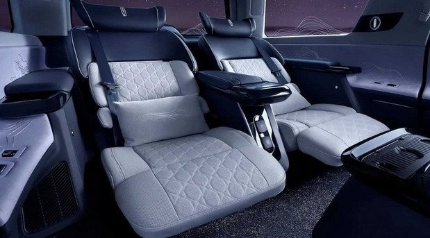 227926-lincoln navigator 1111.jpg, 62 KB