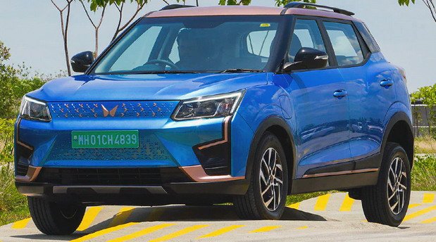 227946-mahindra xuv 111.jpg, 91 KB