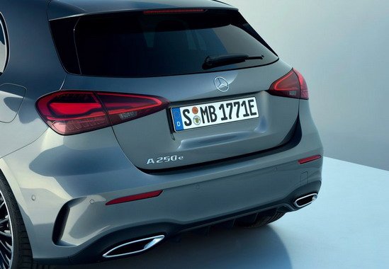 228569-Mercedes A 1111.jpg, 43 KB