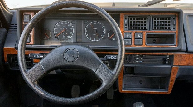 228610-skoda f 111.jpg, 65 KB