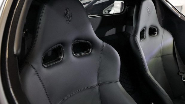 229901-ferrari enzo 111.jpg, 39 KB