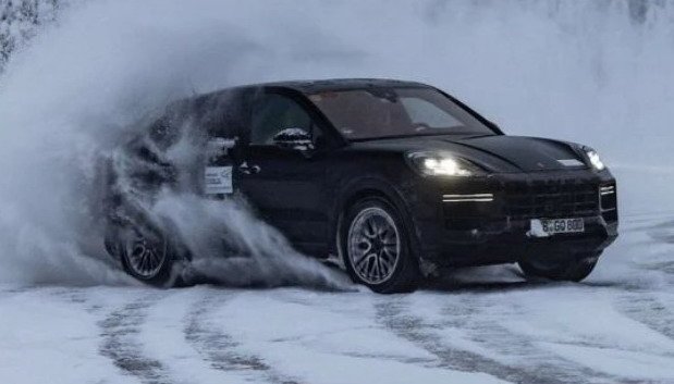 231715-porsche cayenne 5.jpg, 40 KB