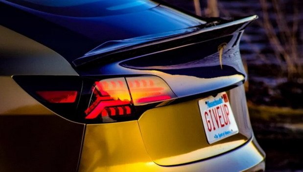 233057-tesla t 111.jpg, 48 KB