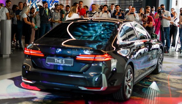 234710-bmw bg 1.jpg, 103 KB