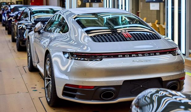 238694-porsche fabrika.jpg, 82 KB