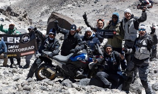 239302-bmw v 11.jpg, 120 KB