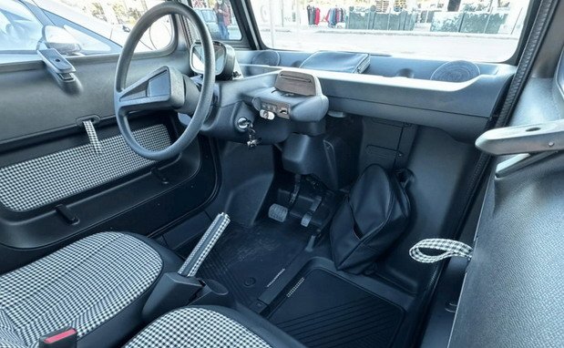 240185-citroen ami 1111.jpg, 80 KB