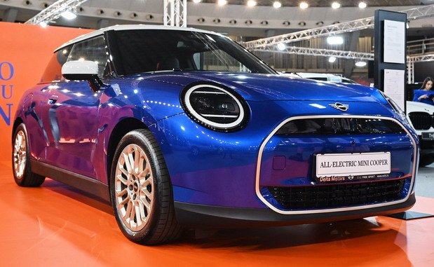 241431-mini bg 11.jpg, 83 KB