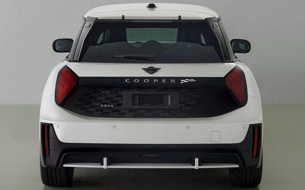 245539-mini jcw e 11.jpg, 38 KB