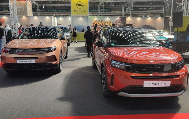 249415-opel bg 1.jpg, 102 KB