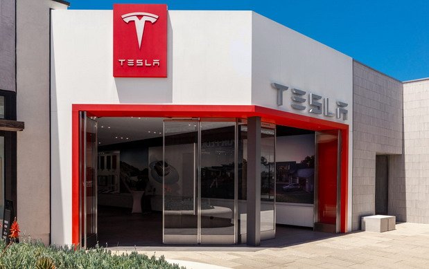 249668-tesla salon.jpg, 58 KB