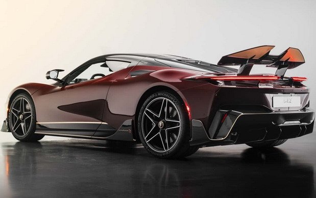 251229-pininfarina battista 11.jpg, 50 KB