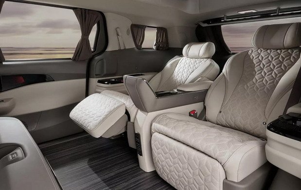 253852-kia carnival 1.jpg, 64 KB