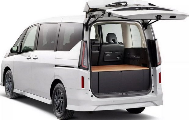 256241-nissan serena 11111.jpg, 49 KB
