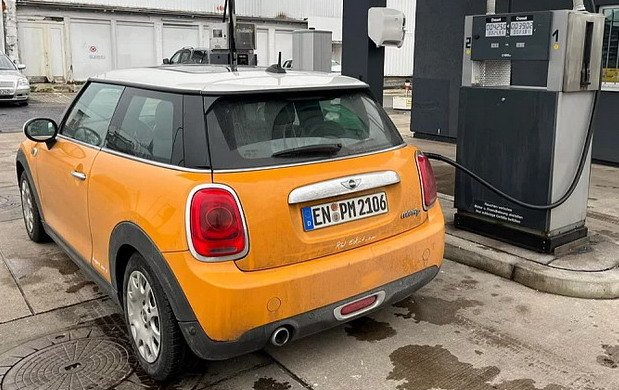 256828-mini d 1.jpg, 93 KB