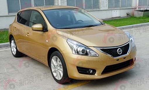 60114-Nissan Tiida 1.jpg, 48 KB