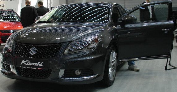 60329-suzuki kizashi 1.jpg, 71 KB