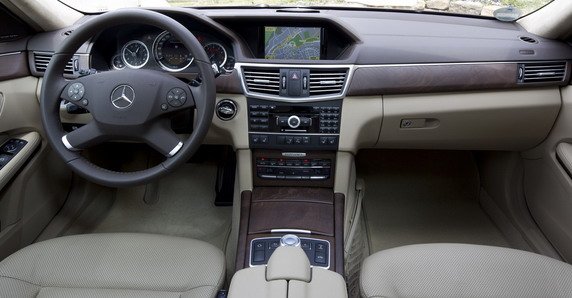 62950-mercedes e 2.jpg, 56 KB