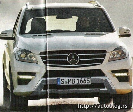 64333-64329-mercedes ml 1.jpg, 68 KB