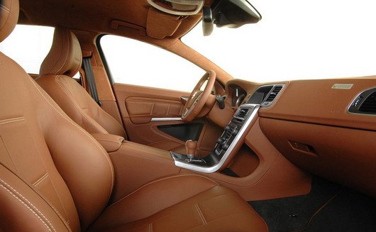 68997-heico volvo v60 1.jpg, 40 KB