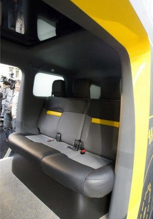 71650-nissan nv200 11.jpg, 32 KB