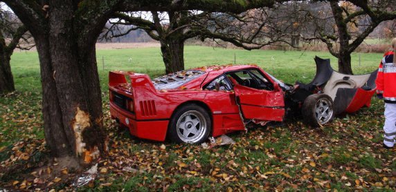 72805-ferrari f40 11.jpg, 69 KB