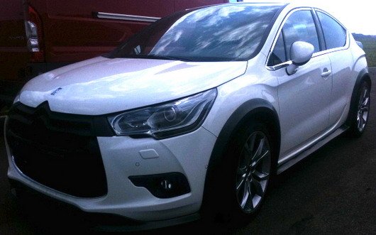 74989-citroen ds4 1.jpg, 56 KB