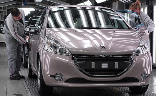 76878-peugeot 208 11.jpg, 64 KB