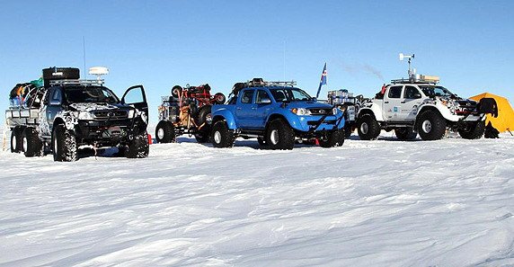 80570-toyota hilux 11.jpg, 60 KB